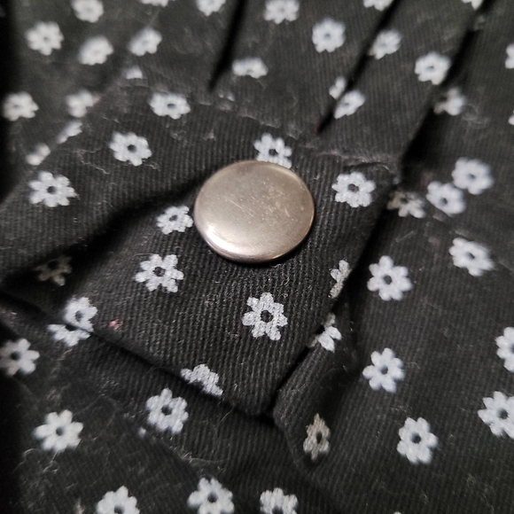 JESSICA SIMPSON GIRLS NWT SIZE 4 BLACK DAISY DENIM JACKET - Picture 5 of 12